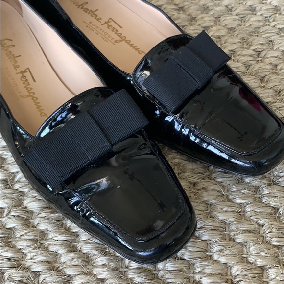 Salvatore Ferragamo Shoes - Salvador Ferragamo black patent shoes